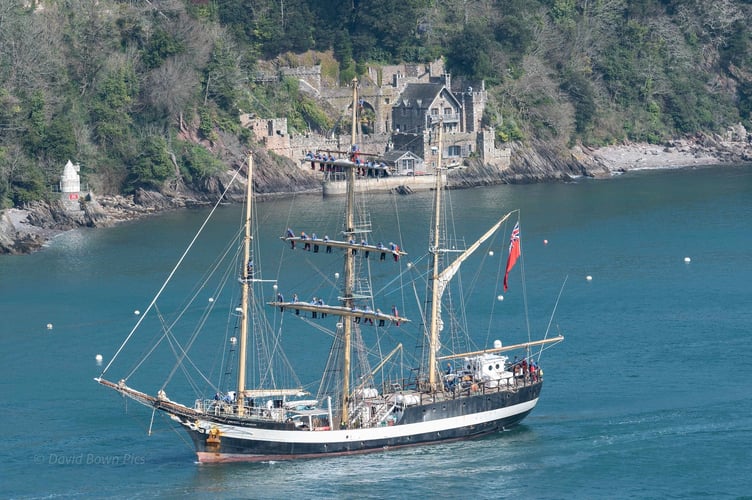 Pelican of London makes entrance into Dartmouth