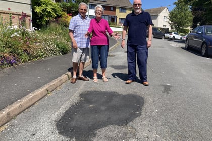Going potty over fixed roads in town’s estates
