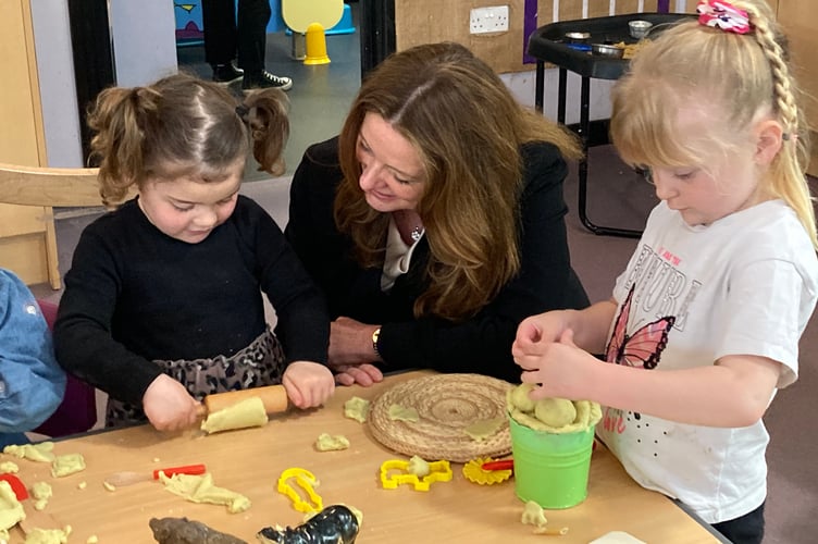 Rt Hon Gillian Keegan MP with children from the nursery