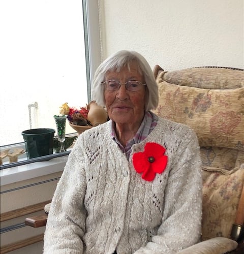 Elaine aged 97 knitting poppies